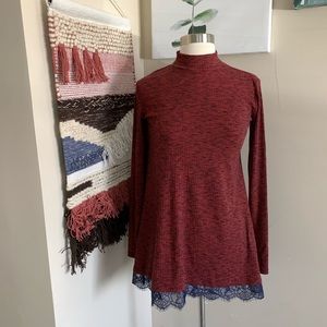 LOGO Mock neck Long Top.‎ Sz XS